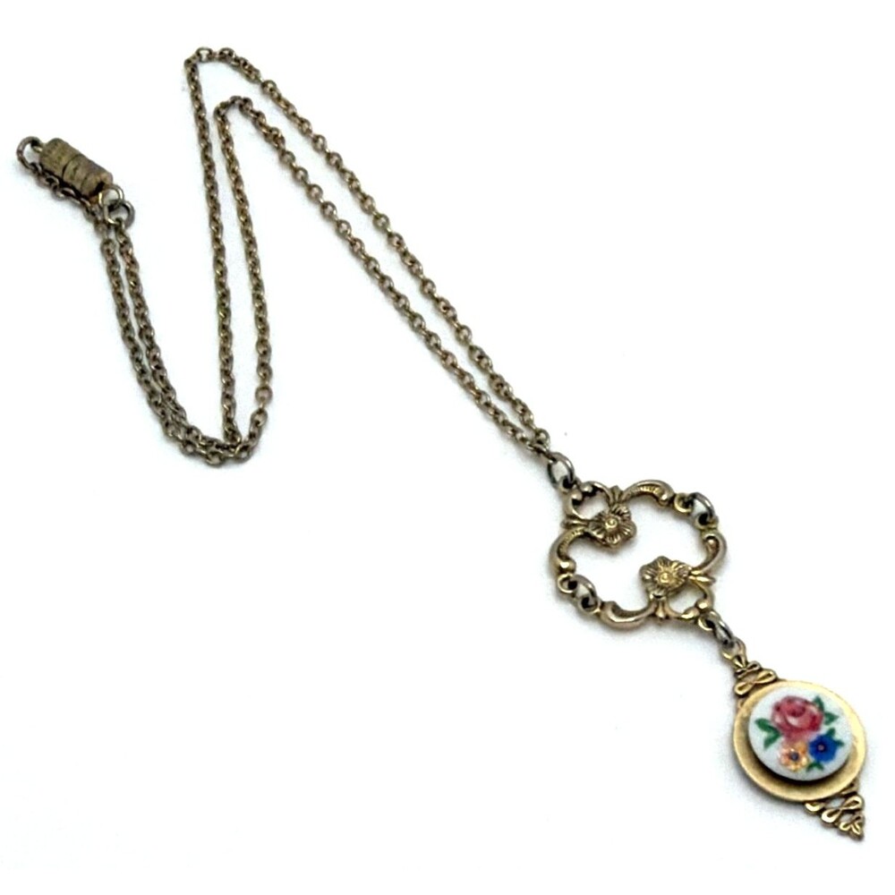 Vintage Victorian Revival Style Porcelain Rose Pendant Necklace Gold Tone 15"